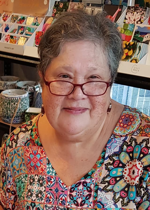 Julie Retter